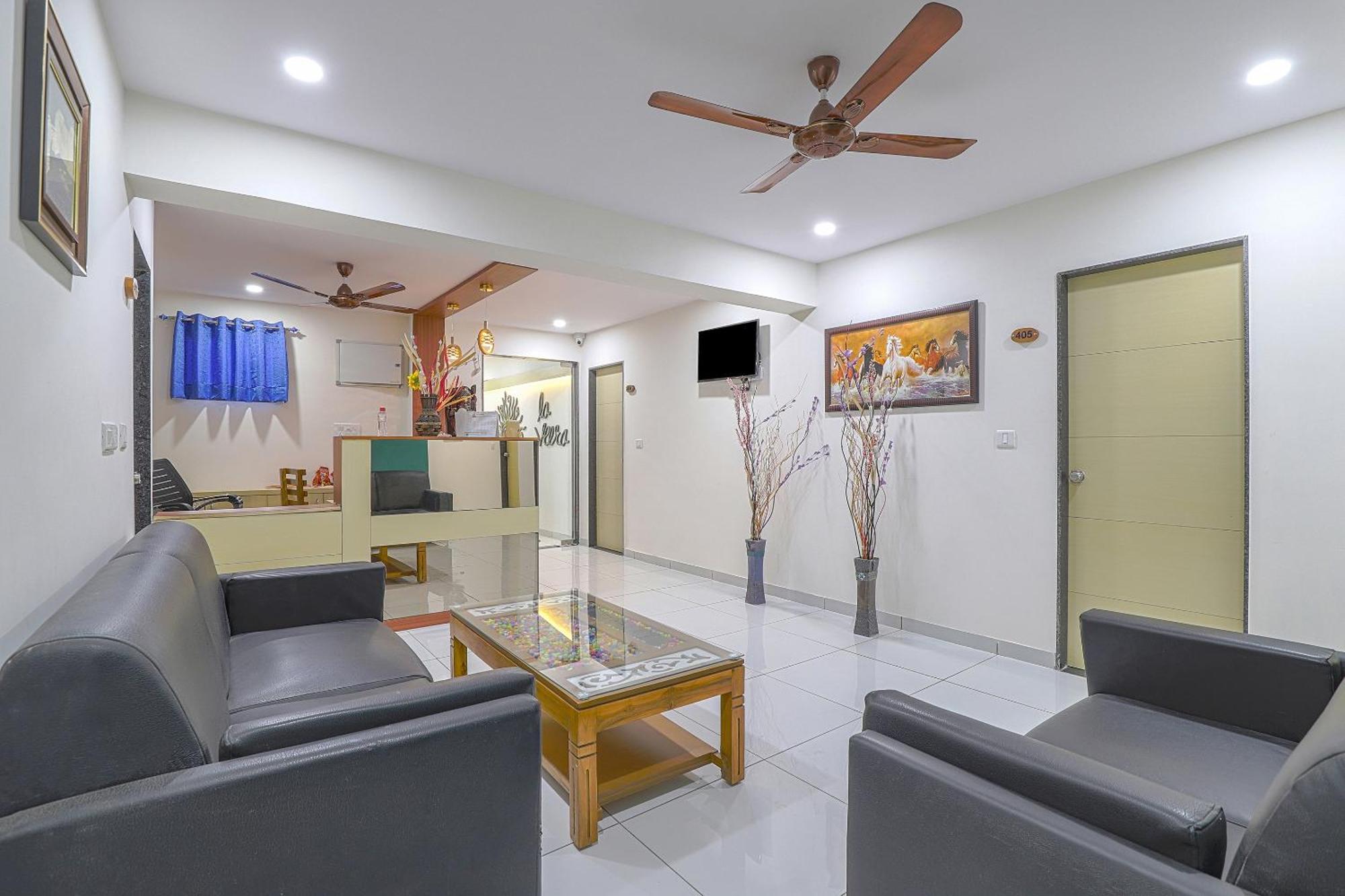 Hotel O La Veera Ahmedabad Ngoại thất bức ảnh